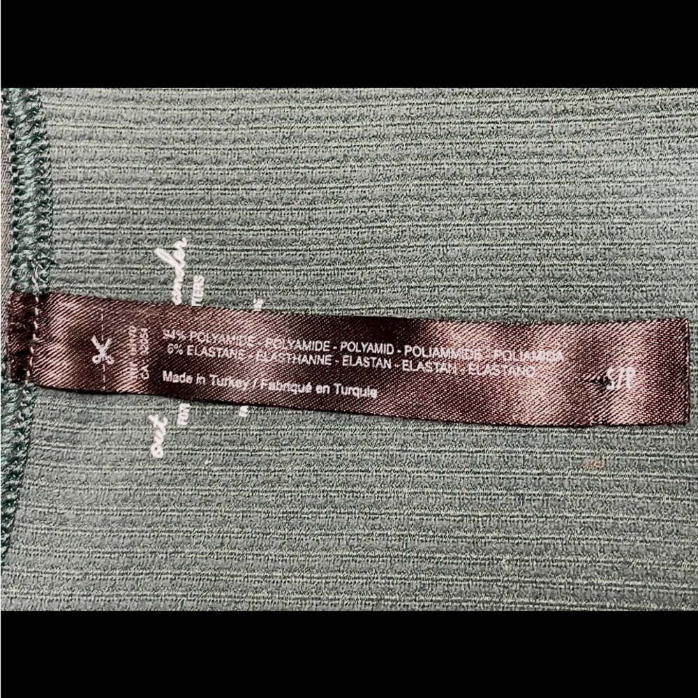 Urban Outfitters Out From Under Hailey Seamless Plunge Tank Top - Picture 7 of 7